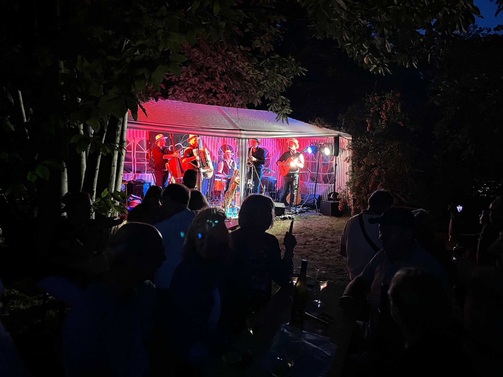 Die Bagles beim Tage des offenen Weinguts Radebeul im Weingut Drei Herren